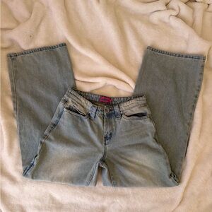 Light Wash Short Baggy Leg Jeans